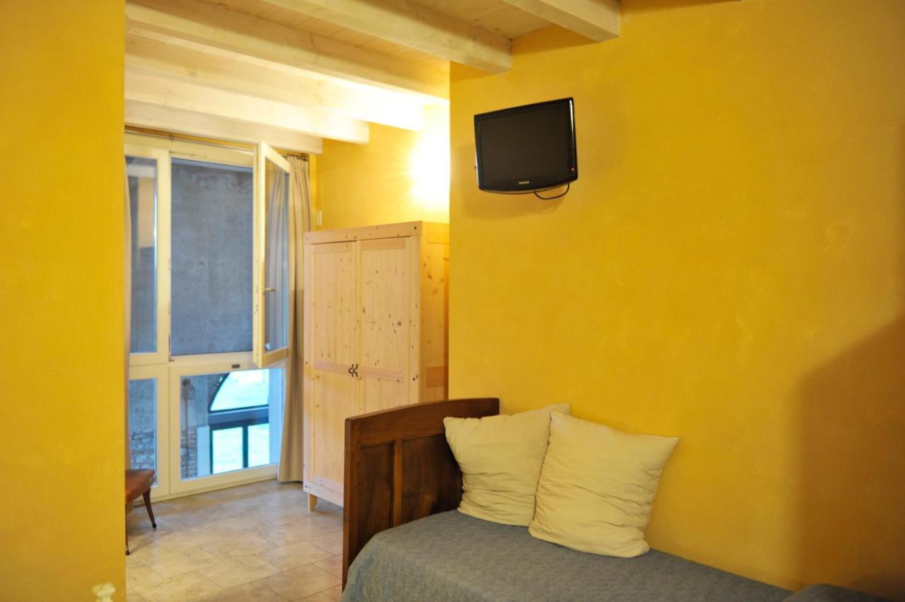 B&B Corte Cornalino Roverbella Bagian luar foto